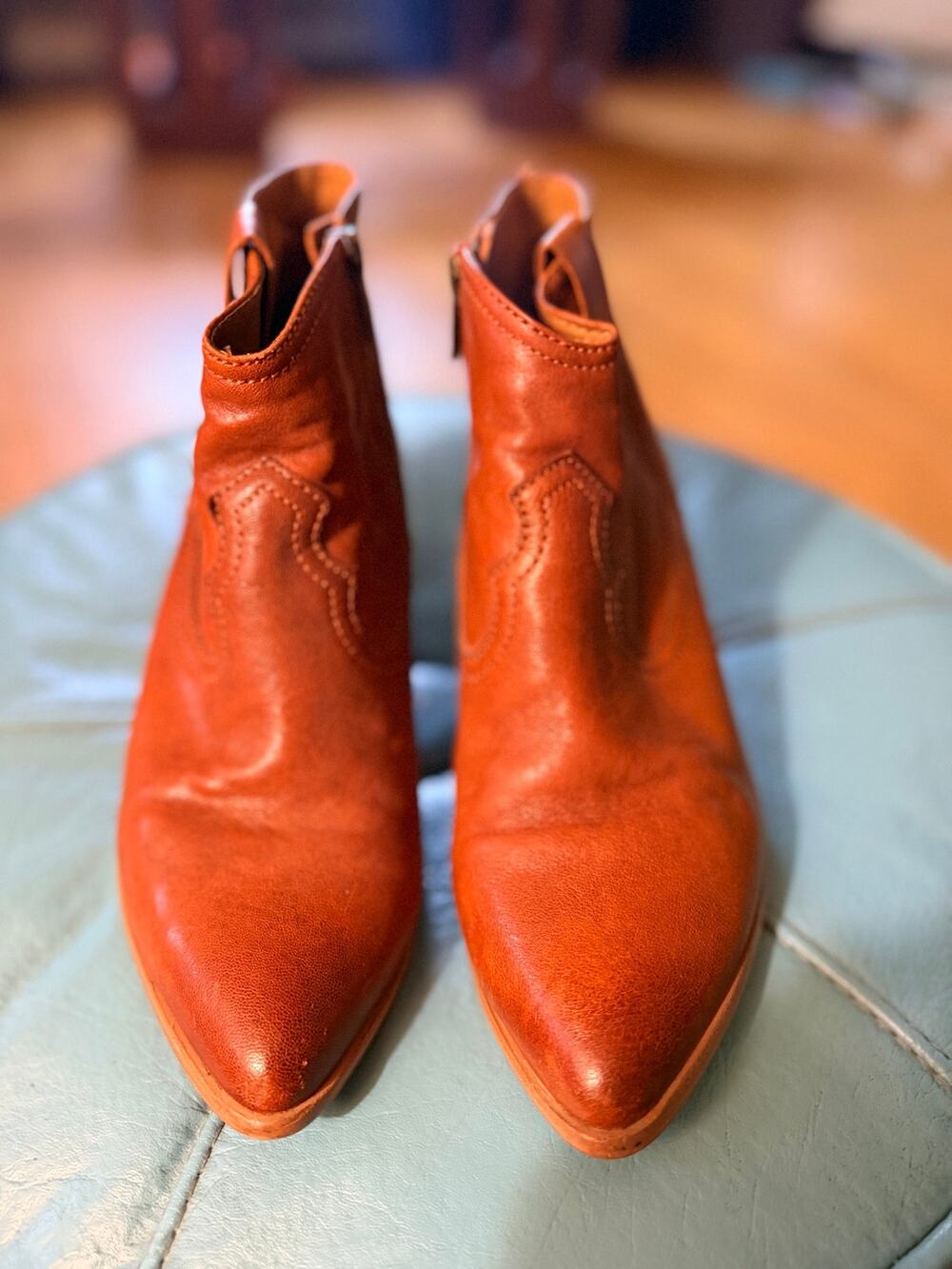 Frye Reina Cognac Leather Western Ankle Boots Womens 7.5 M READ Flaw